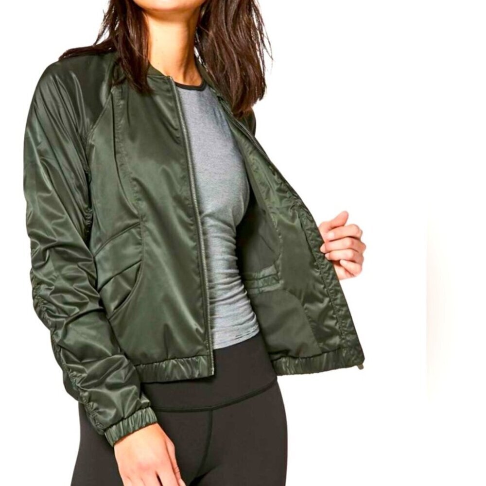 Lululemon above the clouds jacket